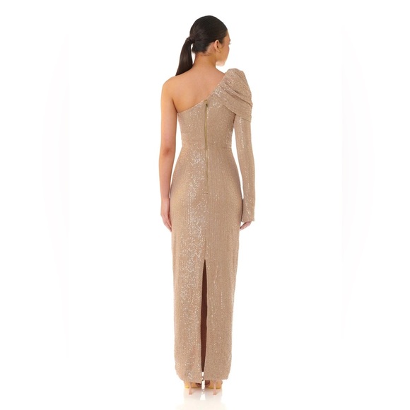 NICOLE GOWN - Picture 2 of 6